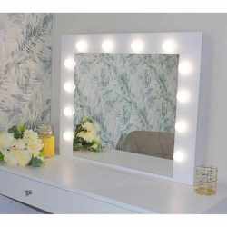 Masa de toaleta si machiaj Cristal 12 LED cu oglinda si 5 sertare, 110x47x77 cm, alb