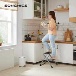 SONGMICS Scara pliabila cu 2 trepte, cauciuc antiderapant, cu maner, sarcina 150 kg, otel, 50x60x44cm, gri si negru