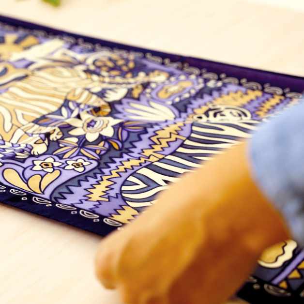 atelier-creativ-10-pentru-adulti-pictura-pe-matase-djeco100113532