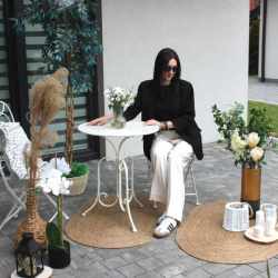 Set mobilier gradina metalic Linda, masa 60x60x70 cm si 2 scaune 39x39x94 cm, stil vintage, alb mat