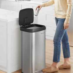 SONGMICS Cos de gunoi din inox, 68 L cu pedala, capac soft close, filtru de carbon pentru neutralizarea mirosurilor, argintiu