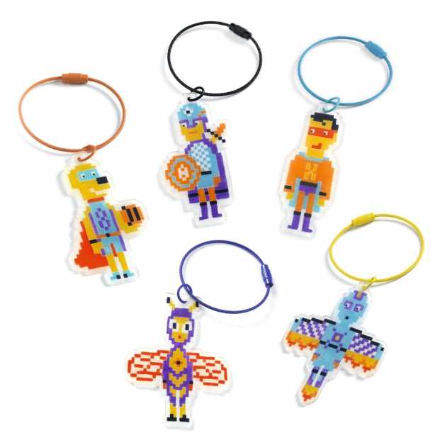 joc-creativ-diy-brelocuri-eroi-djeco100181358