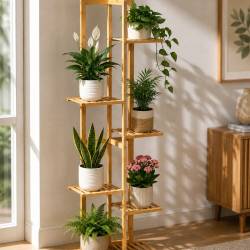 Suport pentru plante si ghivece cu 6 niveluri, din bambus natural, design vertical cu rafturi asimetrice pentru expunerea plantelor la diferite inalti